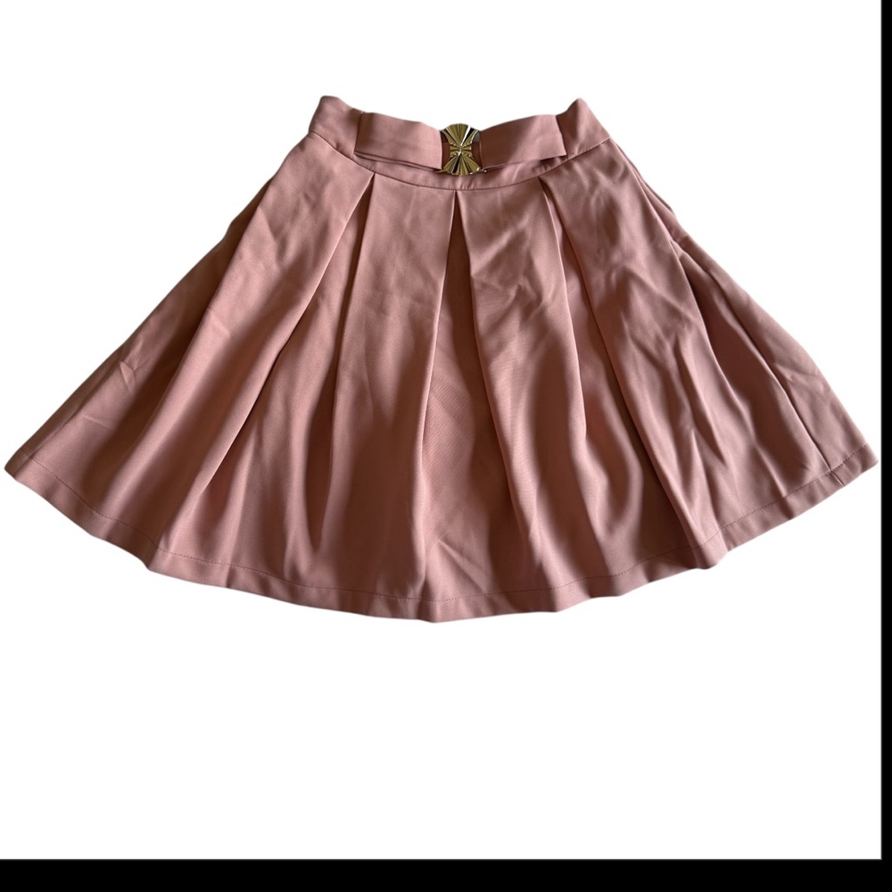 Elegant Pink Pleated Skirt